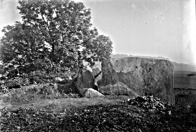 Coldrum Stone text awaited